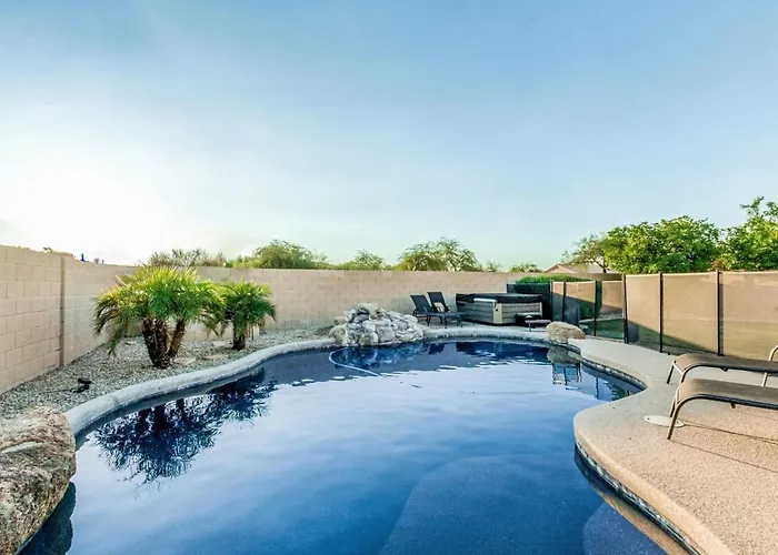 Heart Of Poolhot Tub Theatre Room! *